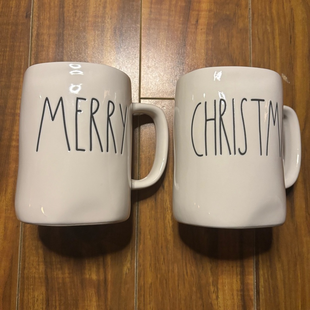 Rae Dunn - 202 - MERRY CHRISTMAS white Artisan Collection festive Mug set